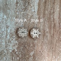 andmade wooden snowflake buttons for craft, sewing and scrapbook projects