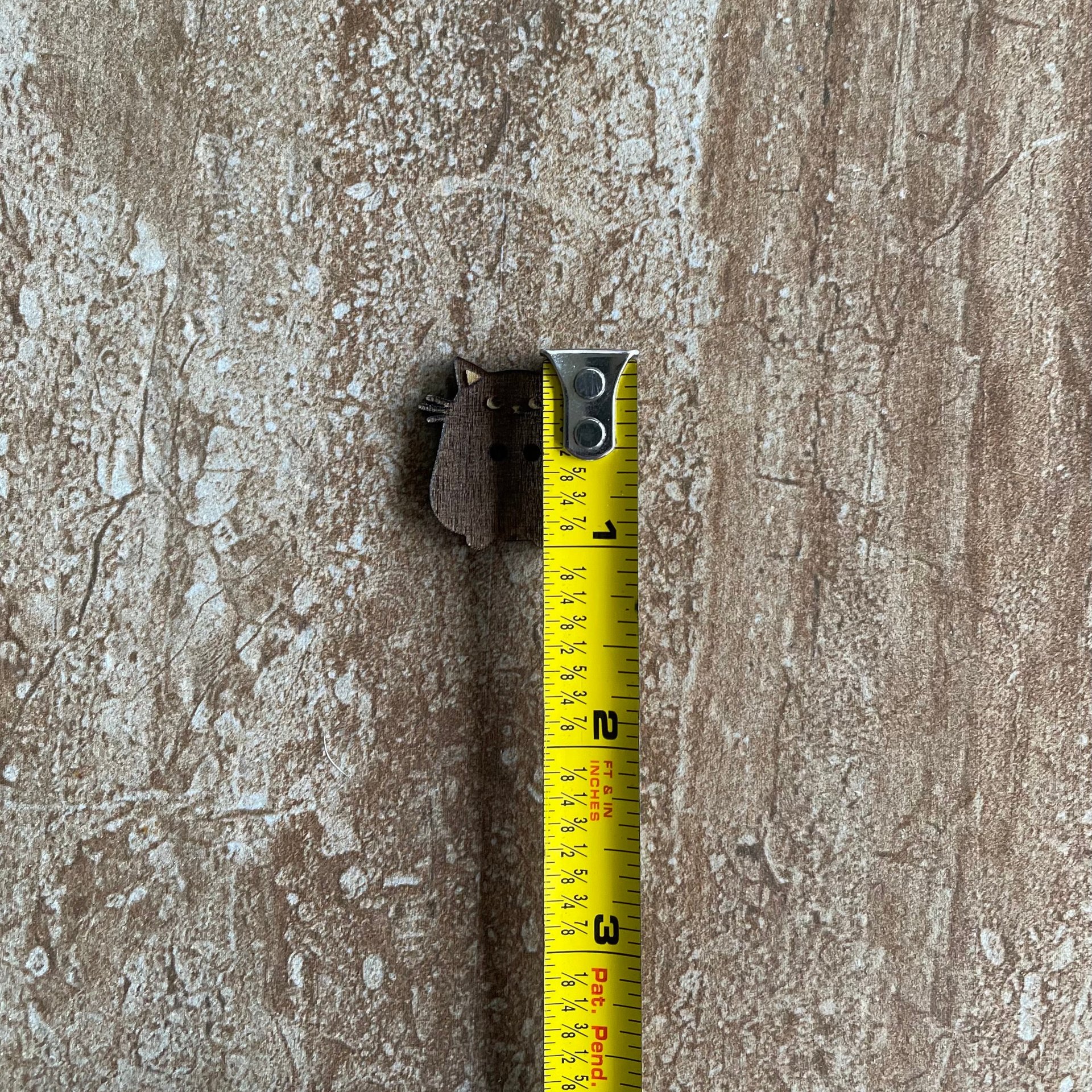 Cute handmade fat cat-shaped wooden buttons for scrapbooking and DIY crafts