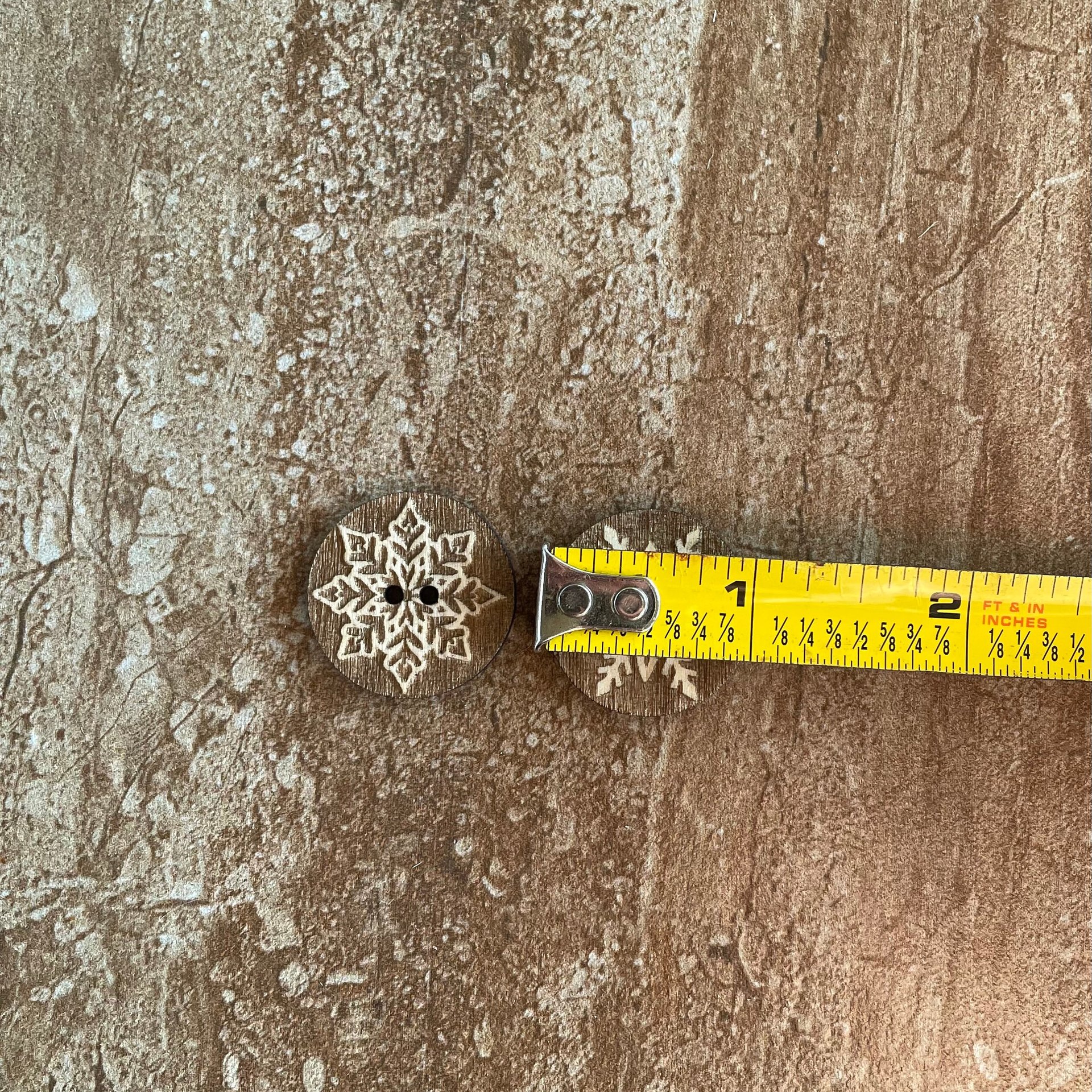 andmade wooden snowflake buttons for craft, sewing and scrapbook projects